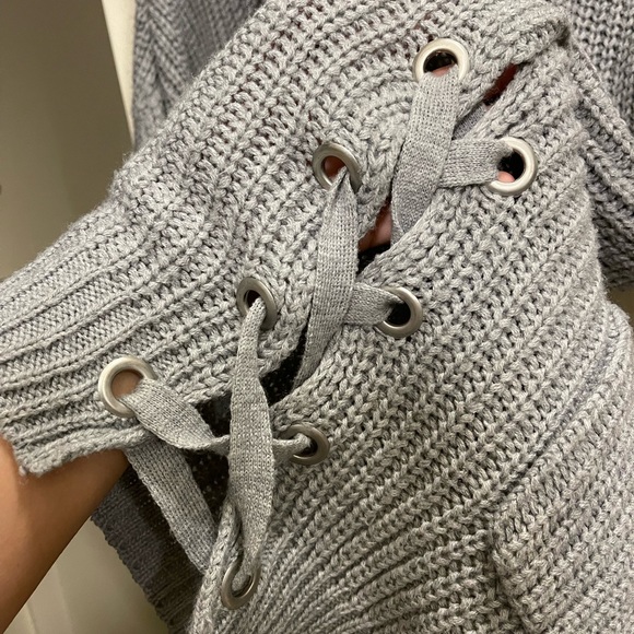 XXXL No Boundaries Cardigan with Hood - Picture 3 of 4